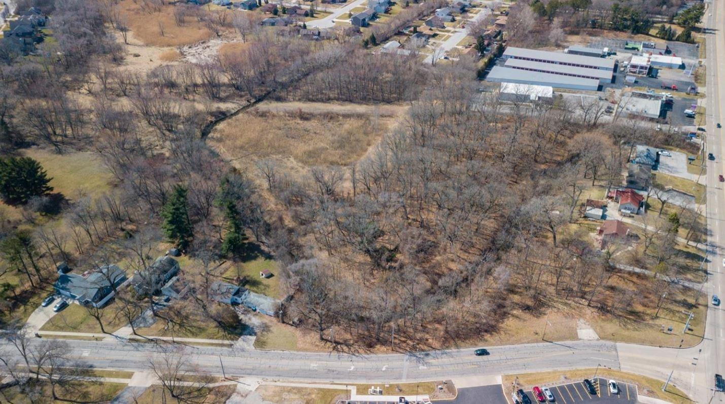 1736 St John Road Schererville, IN 46375 - Photo 4 of 6 a view of outdoor space
