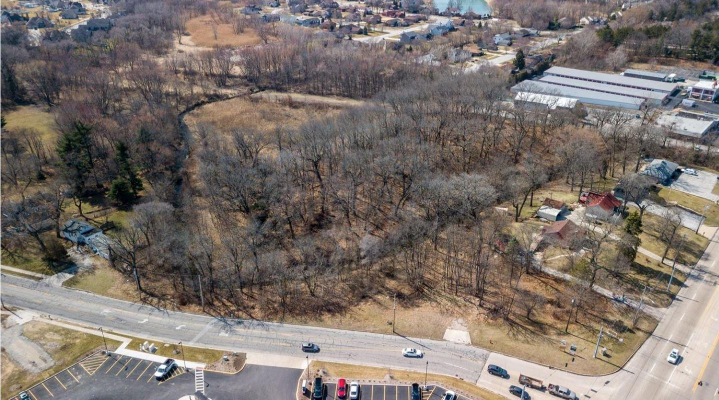 1736 St John Road Schererville, IN 46375 - Photo 5 of 6 a view of outdoor space and yard