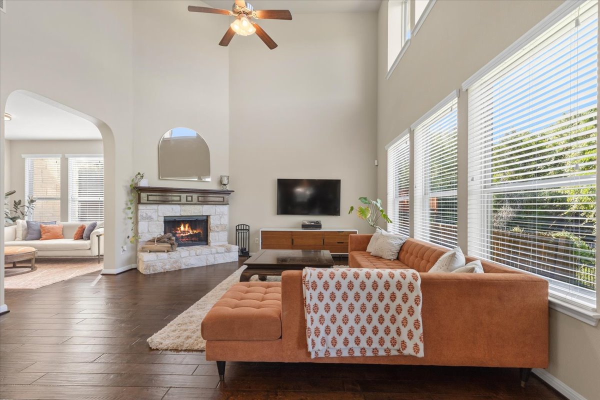 561 Stone View Trail Austin, TX 78737 - Photo 10 of 38