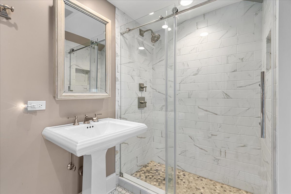 490 College Road Lake Forest, IL 60045 - Photo 33 of 49