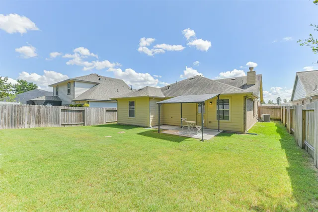 $299,900 | 1704 Wandering Hills Road, Conroe, TX 77304