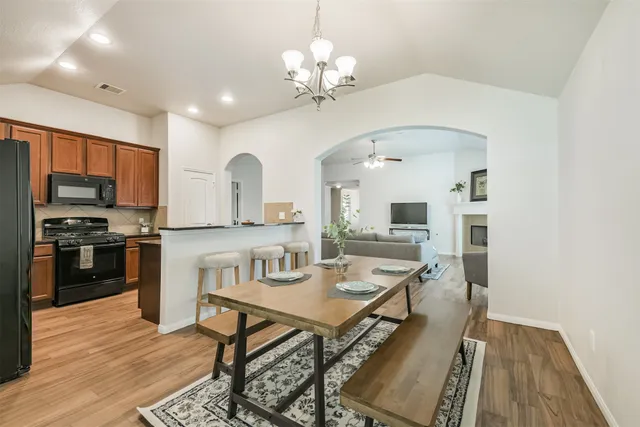 $299,900 | 1704 Wandering Hills Road, Conroe, TX 77304