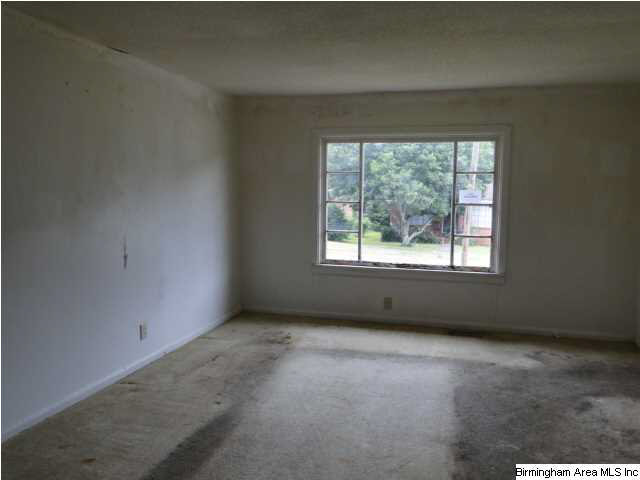 6412 Court F Fairfield, AL 35064 - Photo 7 of 10