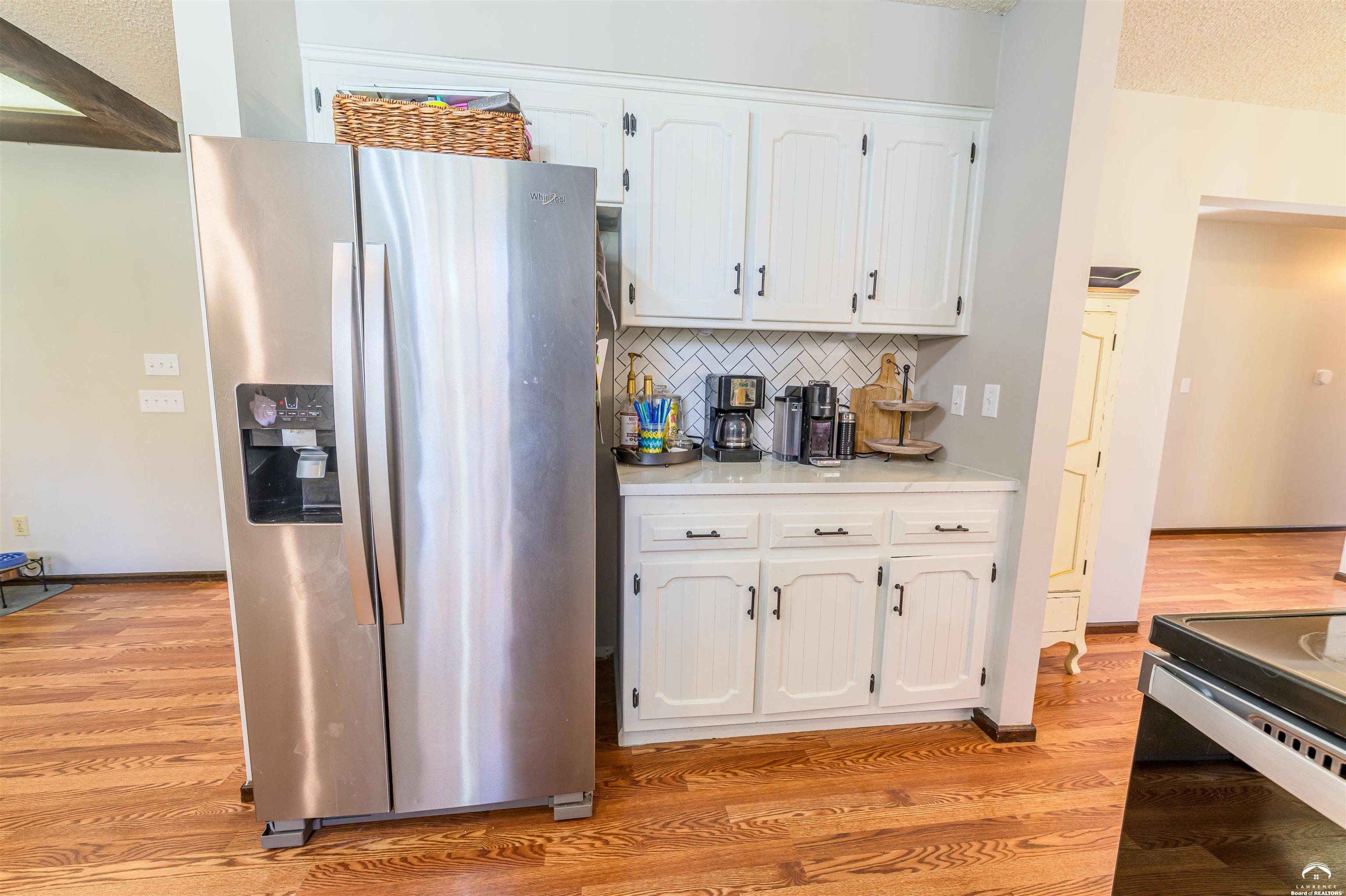 302 Providence Road Lawrence, KS 66049 - Photo 16 of 48