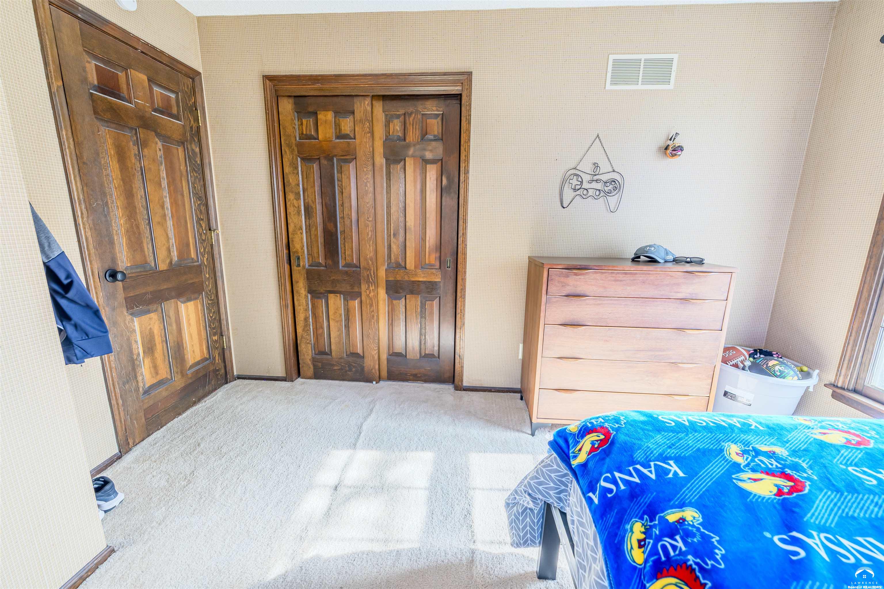 302 Providence Road Lawrence, KS 66049 - Photo 31 of 48