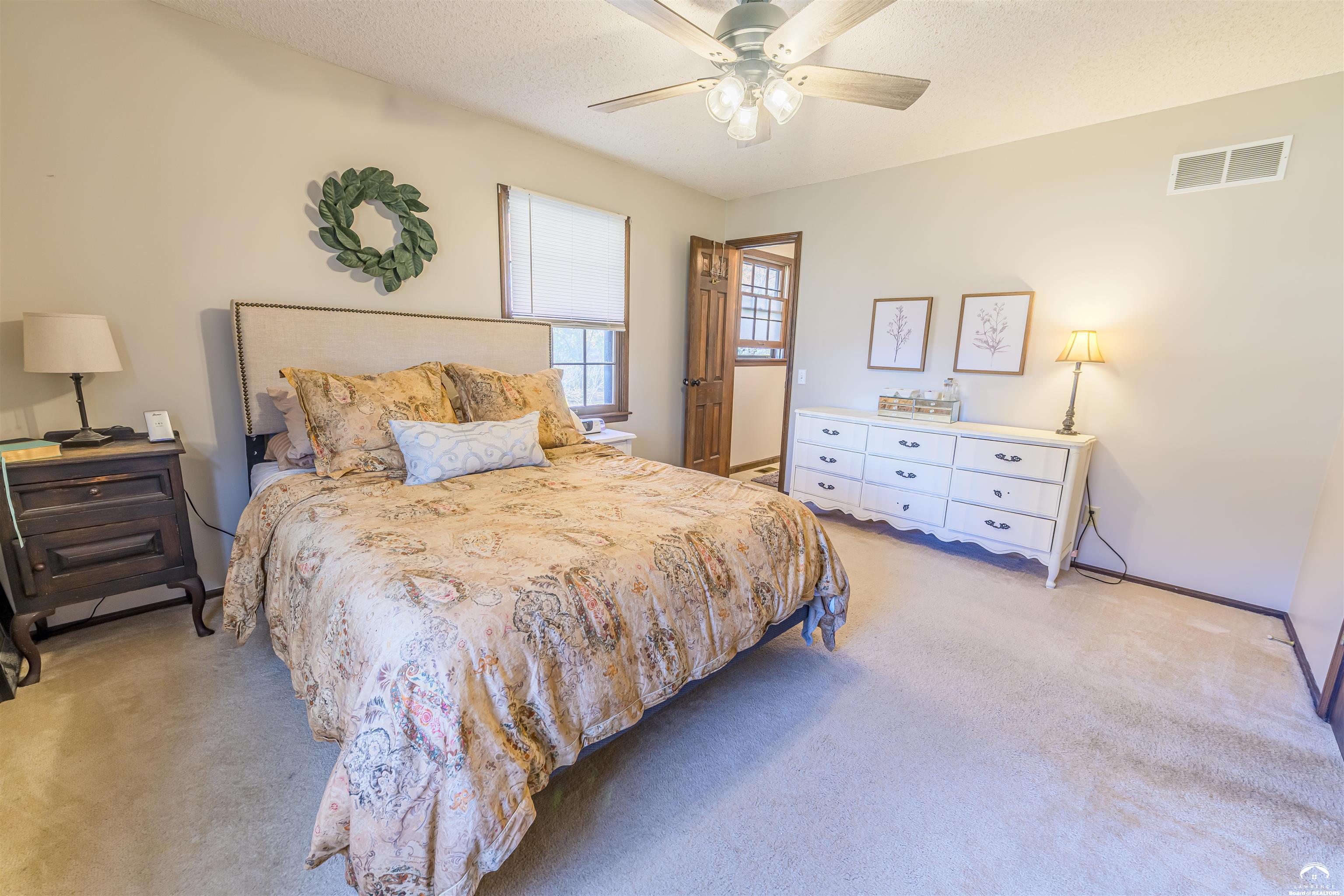 302 Providence Road Lawrence, KS 66049 - Photo 33 of 48