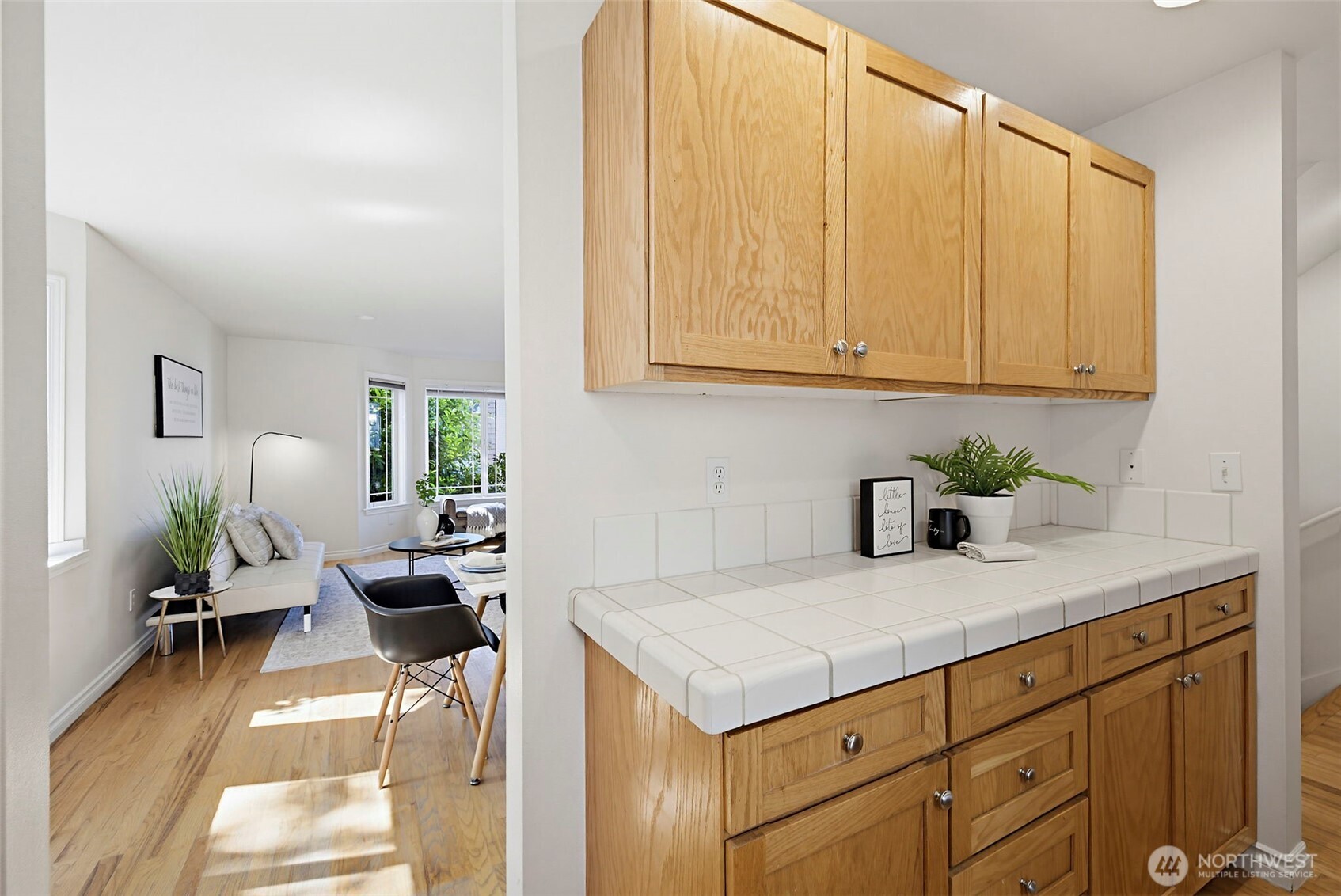 1141 North 93rd Street, Unit B Seattle, WA 98103 - Photo 14 of 30