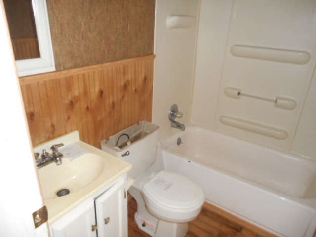 417 North Claypool Road Muncie, IN 47303 - Photo 12 of 14