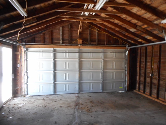 417 North Claypool Road Muncie, IN 47303 - Photo 13 of 14