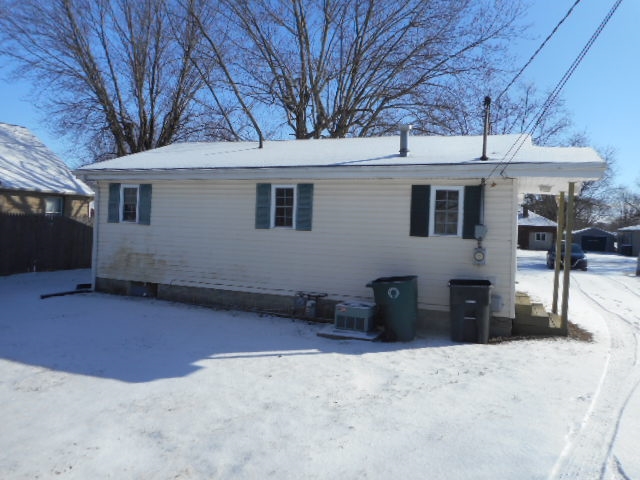 417 North Claypool Road Muncie, IN 47303 - Photo 4 of 14