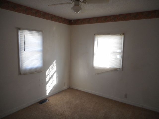 417 North Claypool Road Muncie, IN 47303 - Photo 10 of 14