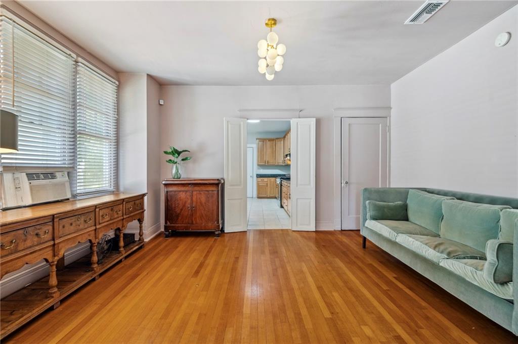 2431 Calhoun Street New Orleans, LA 70118 - Photo 5 of 10