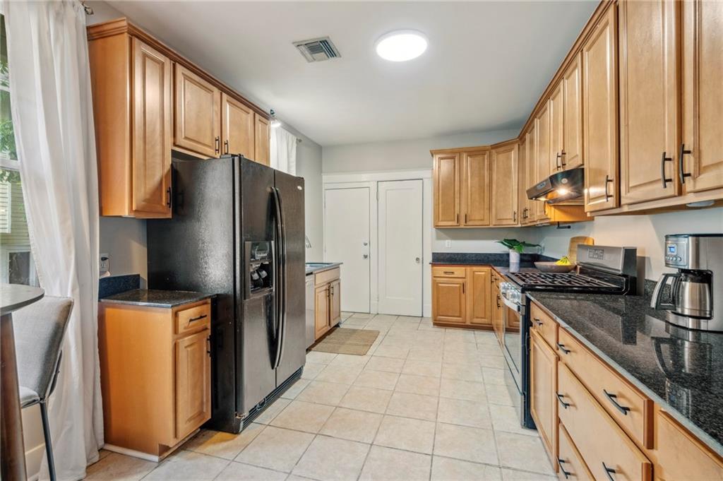 2431 Calhoun Street New Orleans, LA 70118 - Photo 6 of 10