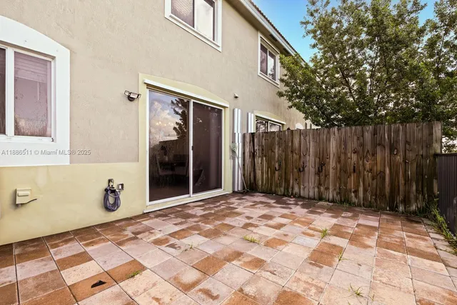 $2,400 | 1014 Southeast 23rd Avenue, Homestead, FL 33035