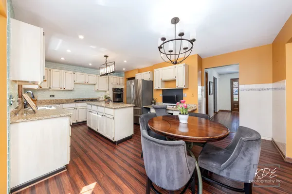 $850,000 | 1117 Jefferson Avenue, Downers Grove, IL 60516