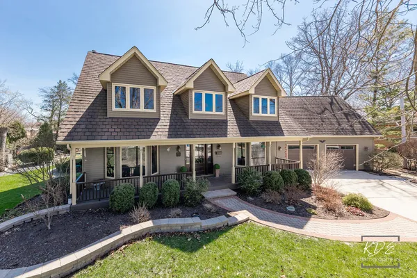 $850,000 | 1117 Jefferson Avenue, Downers Grove, IL 60516