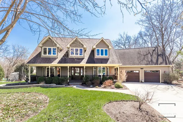 $850,000 | 1117 Jefferson Avenue, Downers Grove, IL 60516