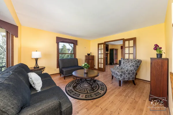 $850,000 | 1117 Jefferson Avenue, Downers Grove, IL 60516