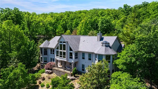 $1,250,000 | 126 West Cross Fox Trail, Camdenton, MO 65020