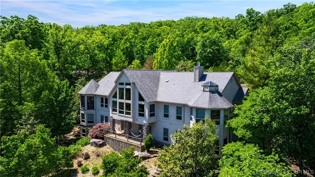 $1,250,000 | 126 West Cross Fox Trail, Camdenton, MO 65020