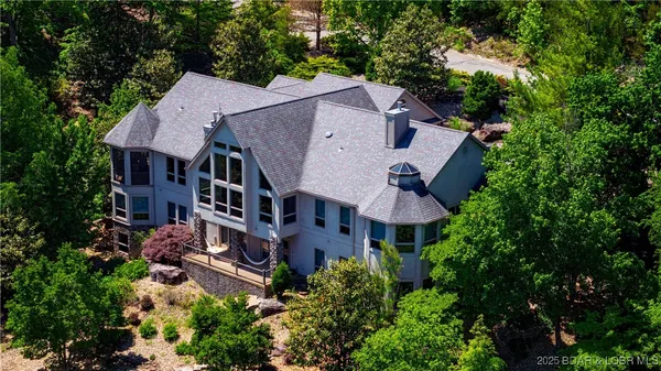 $1,250,000 | 126 West Cross Fox Trail, Camdenton, MO 65020