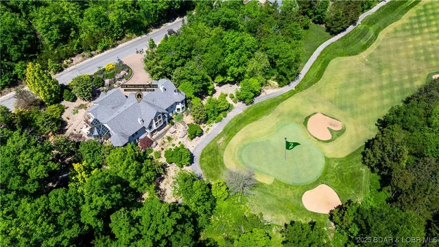 $1,250,000 | 126 West Cross Fox Trail, Camdenton, MO 65020