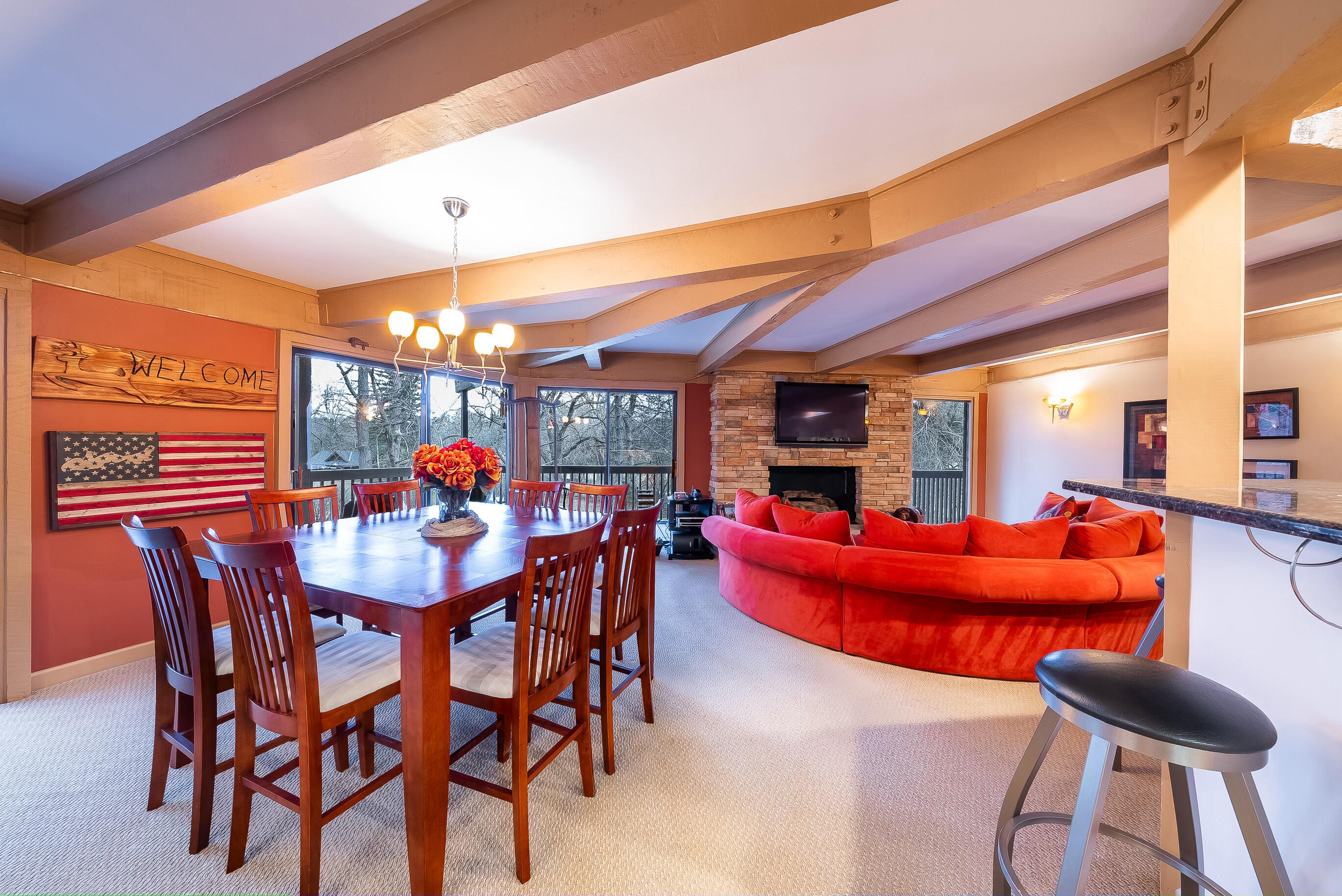 880 Windsor Drive, Unit J2 Fontana, WI 53125 - Photo 1 of 1 Wonderful Entertainment Area