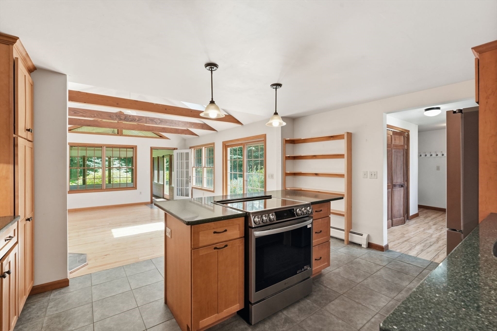 590 Middle Street Amherst, MA 01002 - Photo 6 of 41