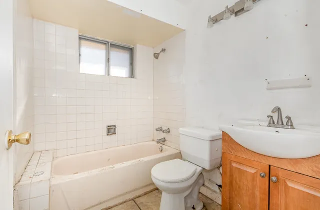 $147,700 | 1043 Ashridge Lane, University Park, IL 60484