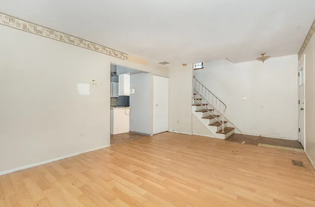 $147,700 | 1043 Ashridge Lane, University Park, IL 60484