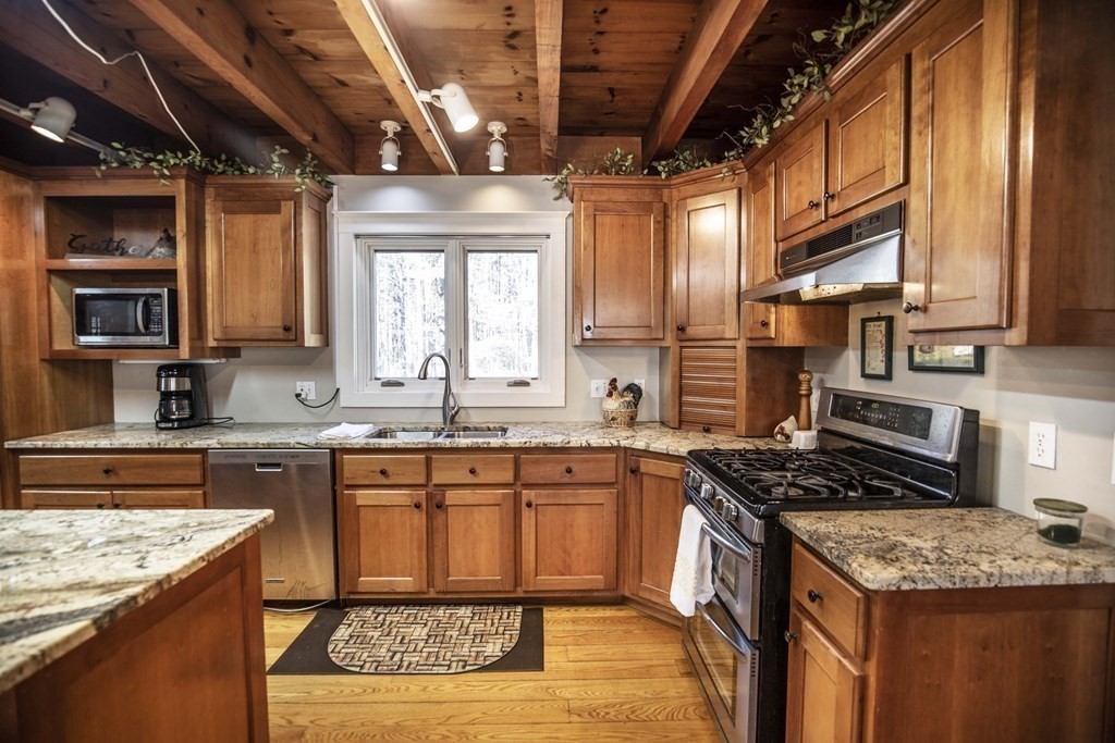 33 Wilson Pond Road Rowley, MA 01969 - Photo 8 of 42