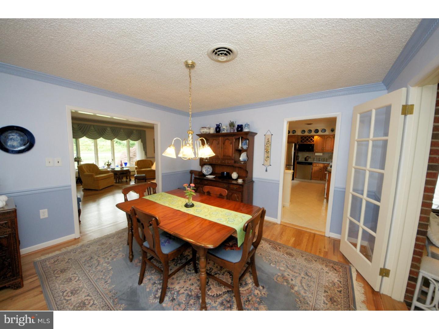 142 Bull Run Road Ewing, NJ 08638 - Photo 7 of 25