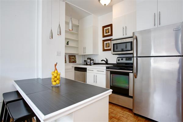 21 Beacon Street, Unit 8E Boston, MA 02108 - Photo 4 of 6