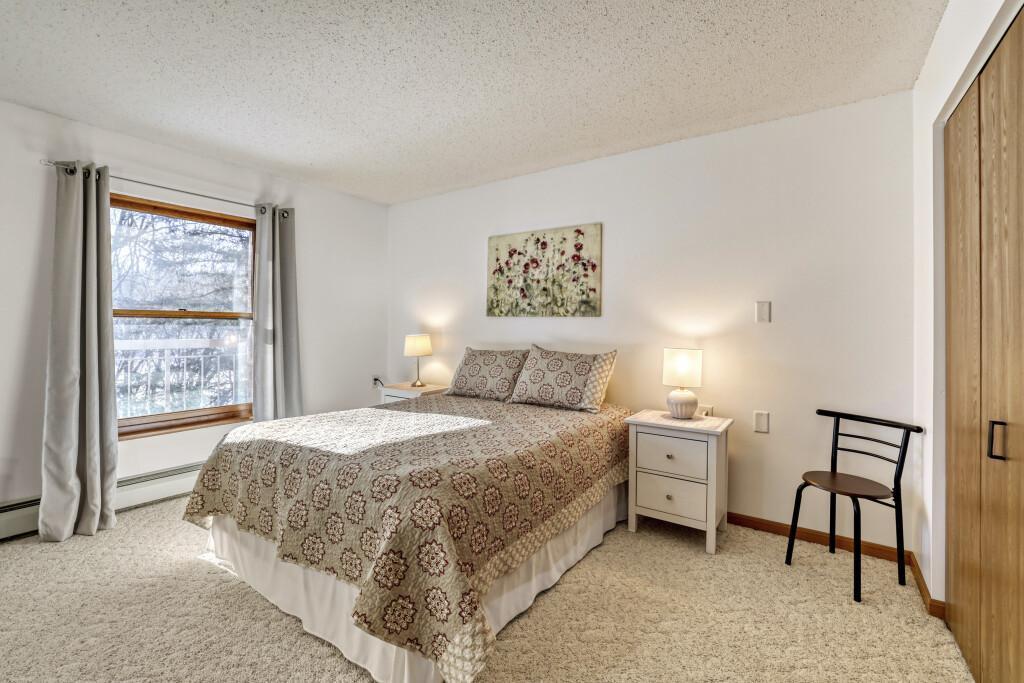 500 County B Road West, Unit 202 Roseville, MN 55113 - Photo 16 of 28