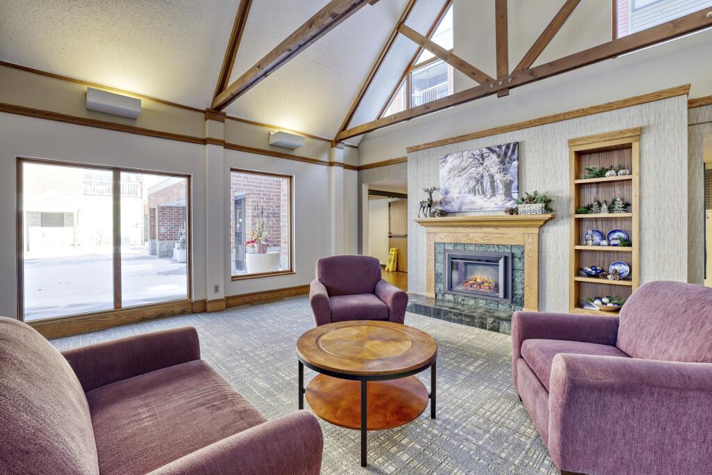 500 County B Road West, Unit 202 Roseville, MN 55113 - Photo 19 of 28