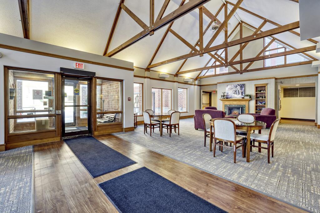 500 County B Road West, Unit 202 Roseville, MN 55113 - Photo 20 of 28