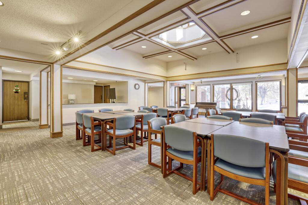 500 County B Road West, Unit 202 Roseville, MN 55113 - Photo 25 of 28