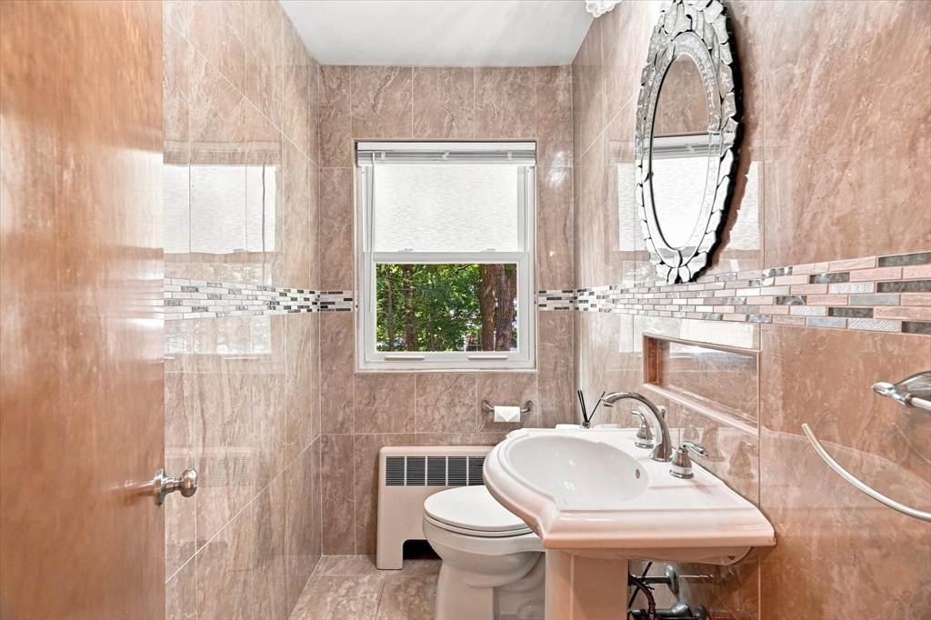 35 Swift Road Framingham, MA 01702 - Photo 18 of 40 Gallery Image 18