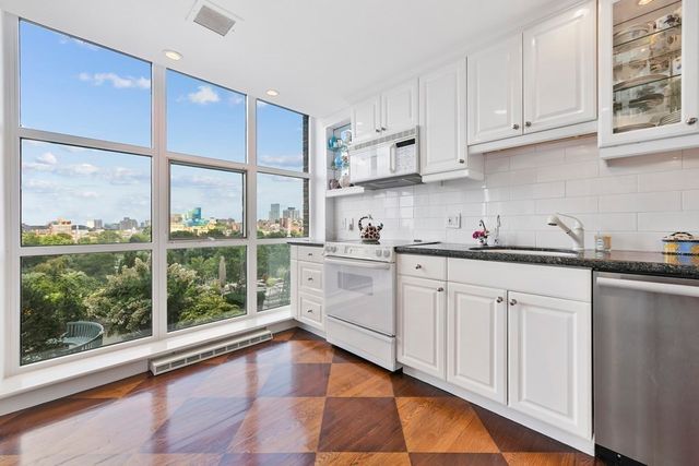 $4,350,000 | 300 Boylston Street, Unit 905, Boston, MA 02116