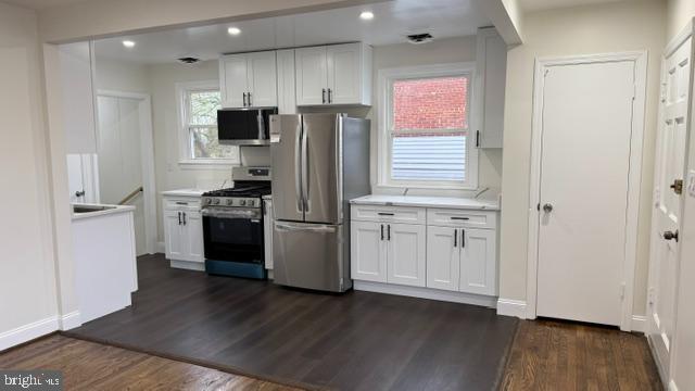 6606 Newport Road Hyattsville, MD 20784 - Photo 4 of 24