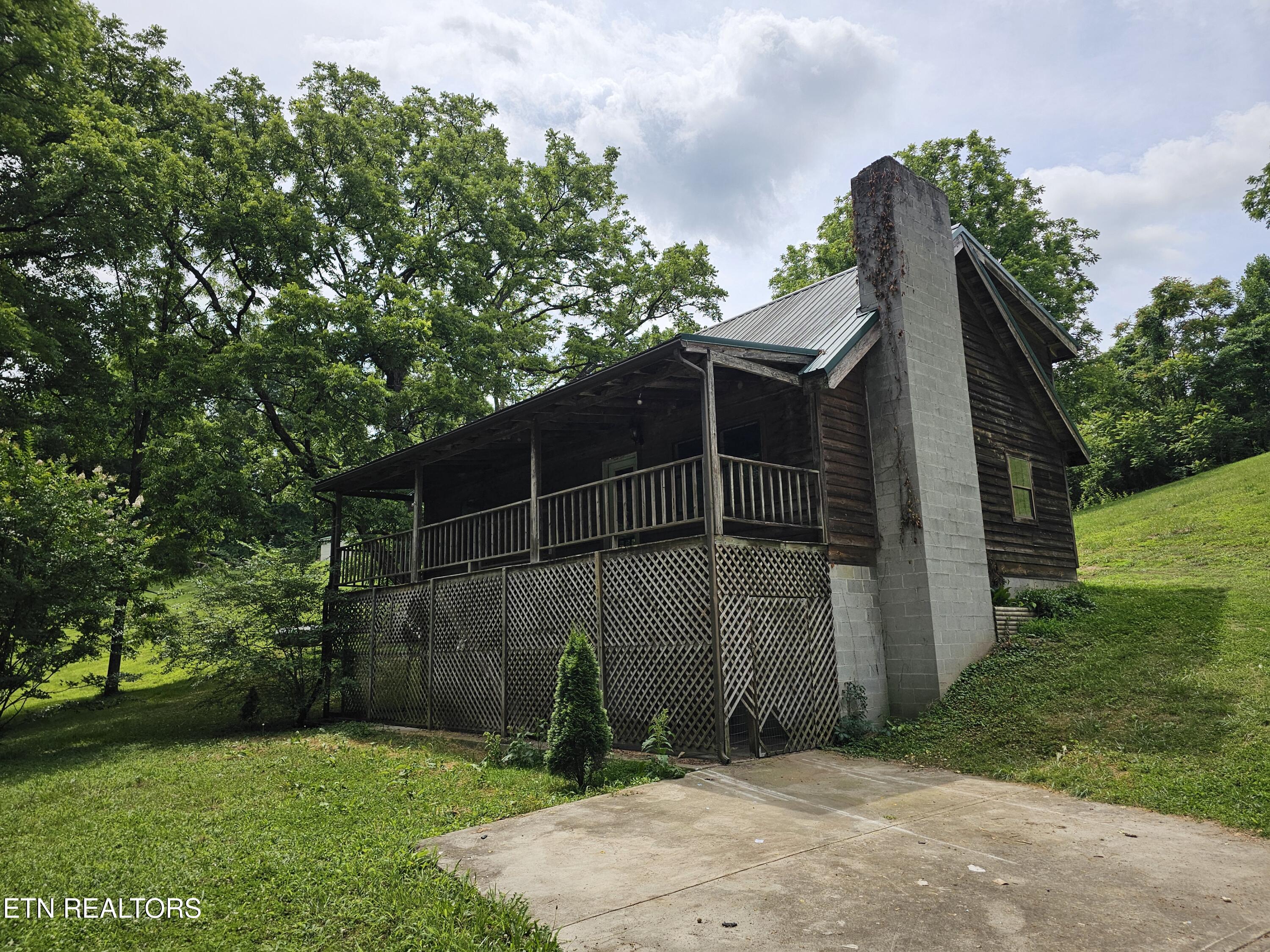 264 Old Long Hollow Road La Follette, TN 37766 - Photo 1 of 26 20260616_121153
