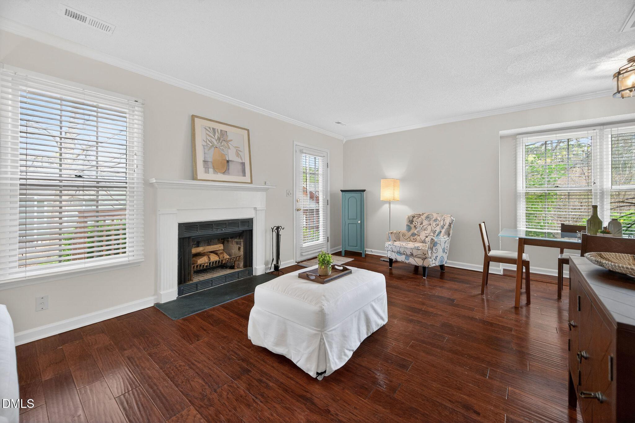 116 Long Shadow Place Durham, NC 27713 - Photo 14 of 34 Living Room