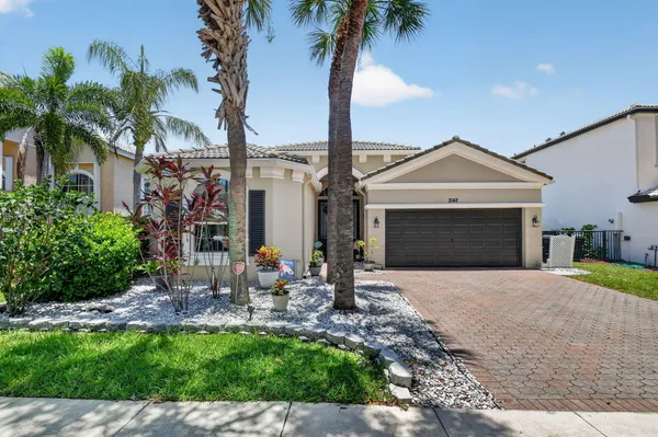 $700,000 | 2142 Balsan Way, Wellington, FL 33414