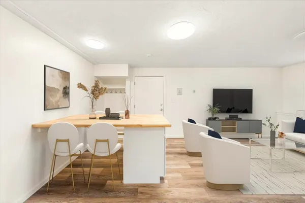 $1,850 | 1 Drummer Road, Unit A1, Acton, MA 01720