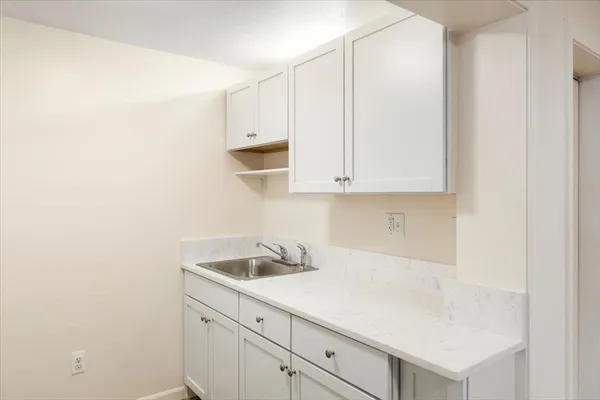 $1,850 | 1 Drummer Road, Unit A1, Acton, MA 01720