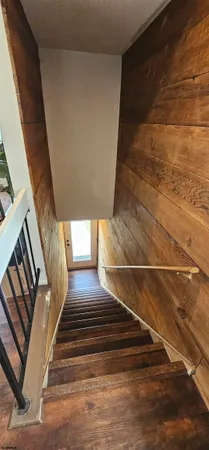 a view of entryway