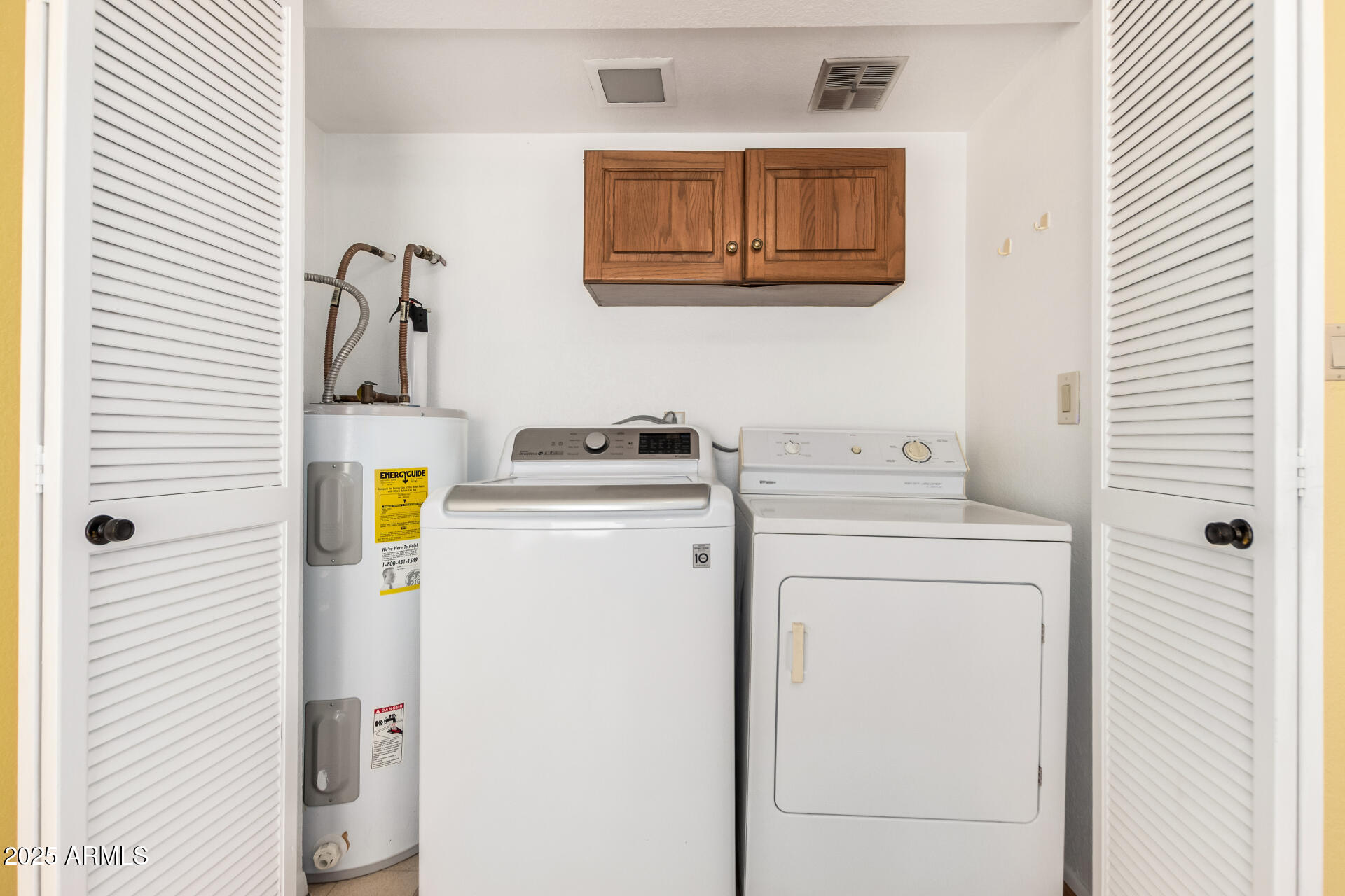 10019 East Mountain View Road, Unit 2114 Scottsdale, AZ 85258 - Photo 23 of 40 a utility room with dryer and washer