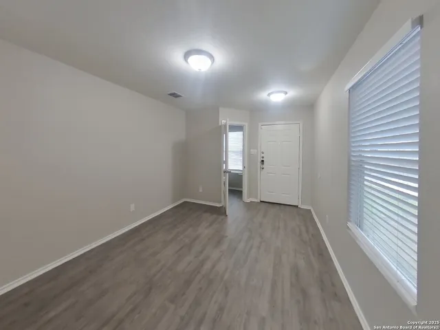 $1,439 | 4518 Safe, San Antonio, TX 78244