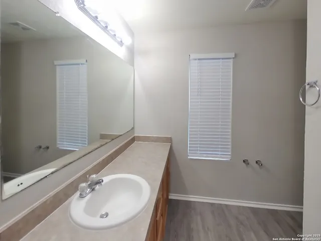 $1,439 | 4518 Safe, San Antonio, TX 78244