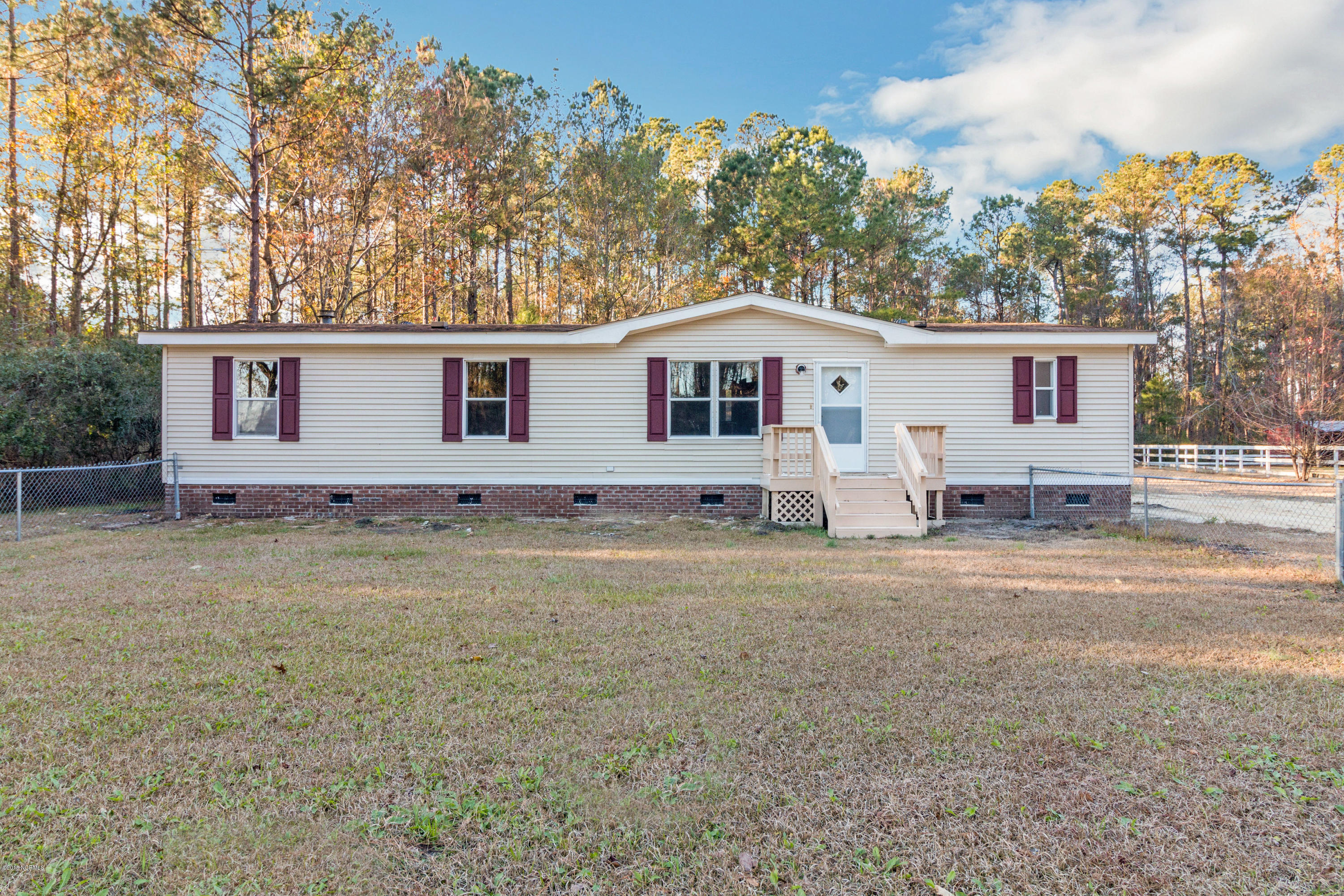 315 Barbee Road Richlands, NC 28574 - Photo 1 of 20 IMG_5816
